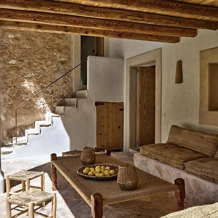 - New - Large Comfy Villa Marbella